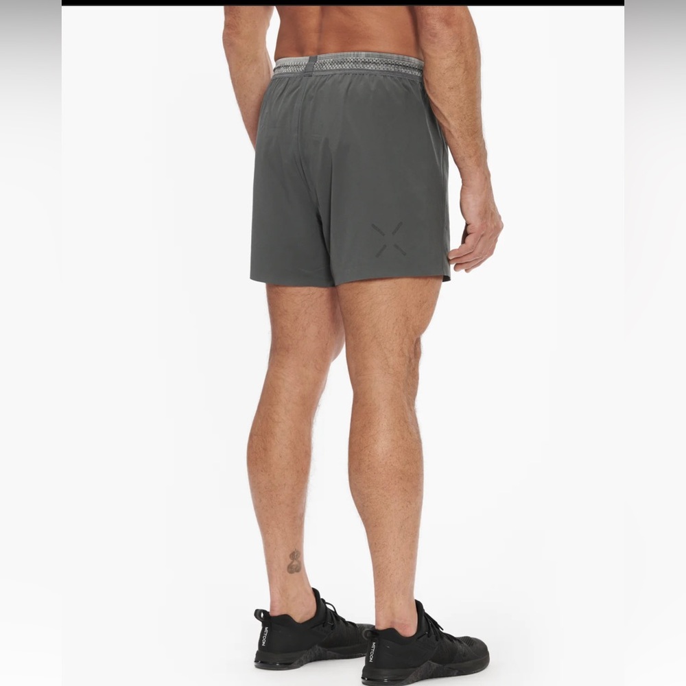 Ten Thousand Session Short 7”